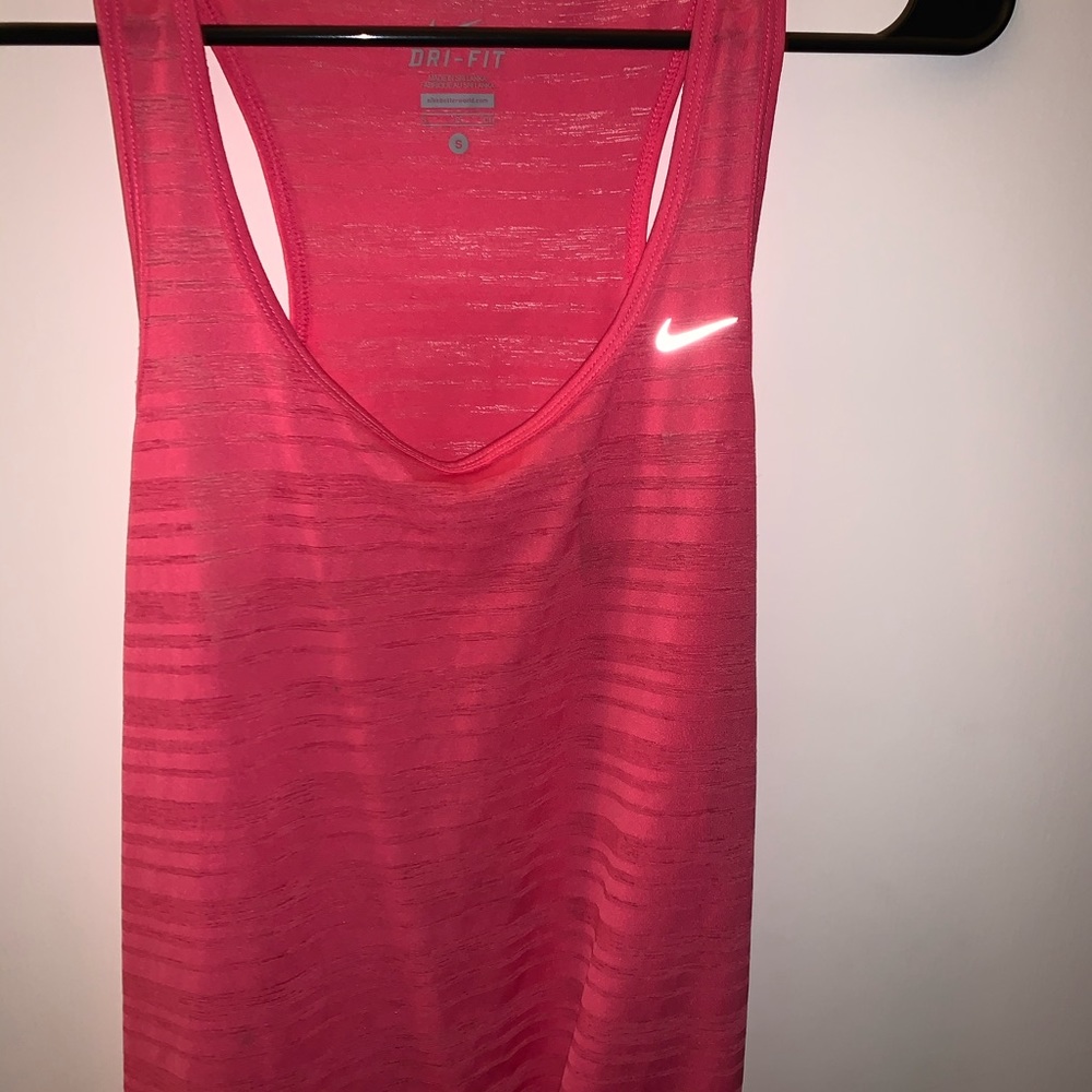 nike tank top sm